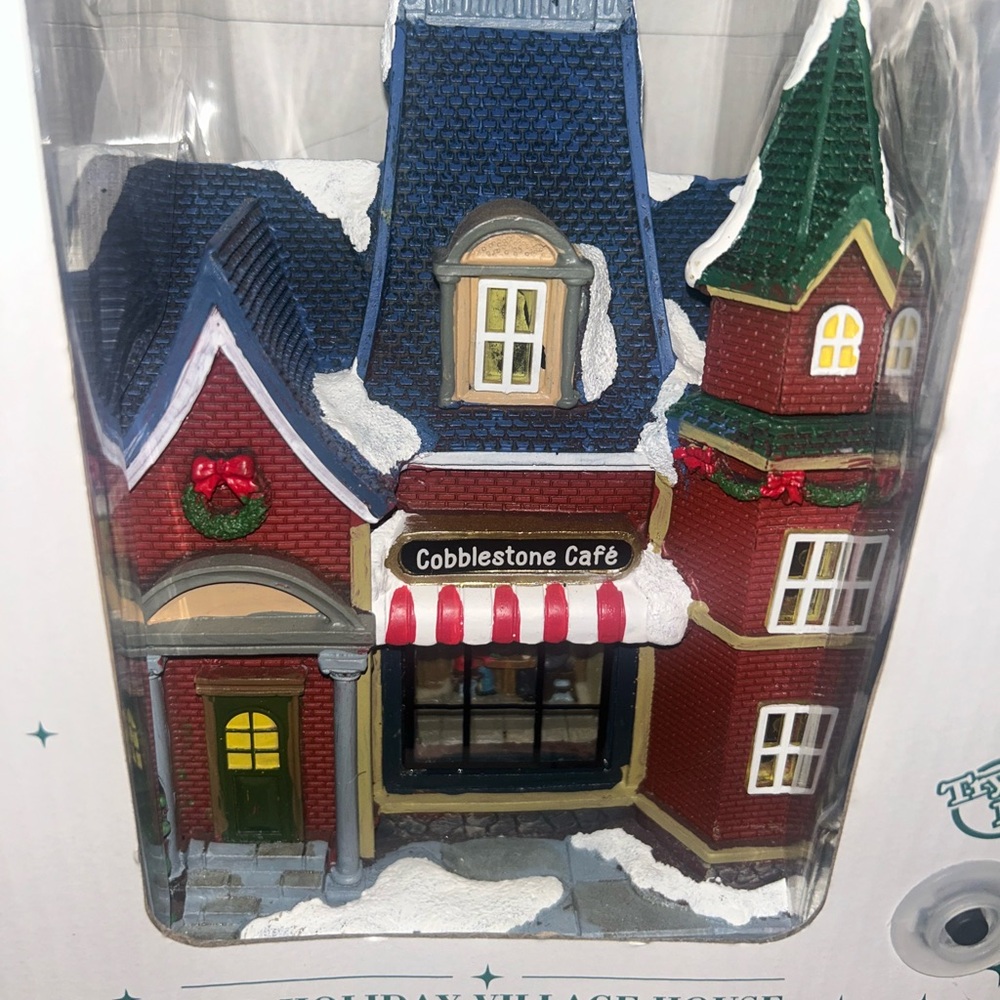Cobblestone Café Holiday Village House 2024 Aldi decor- ships next day!